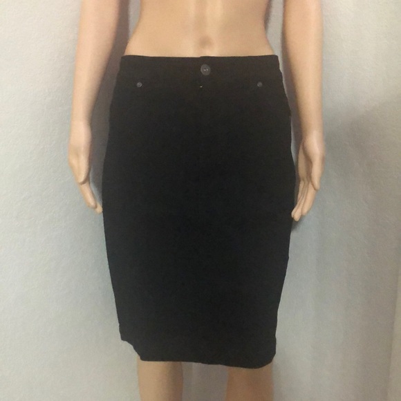 Style & Co Women's Basic Denim Curvy Skirt - Picture 2 of 9